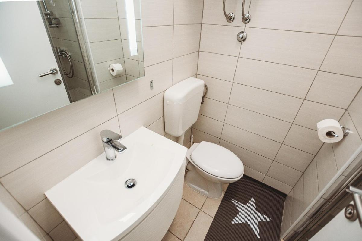 Double And Single S Apartments Zadar Luaran gambar