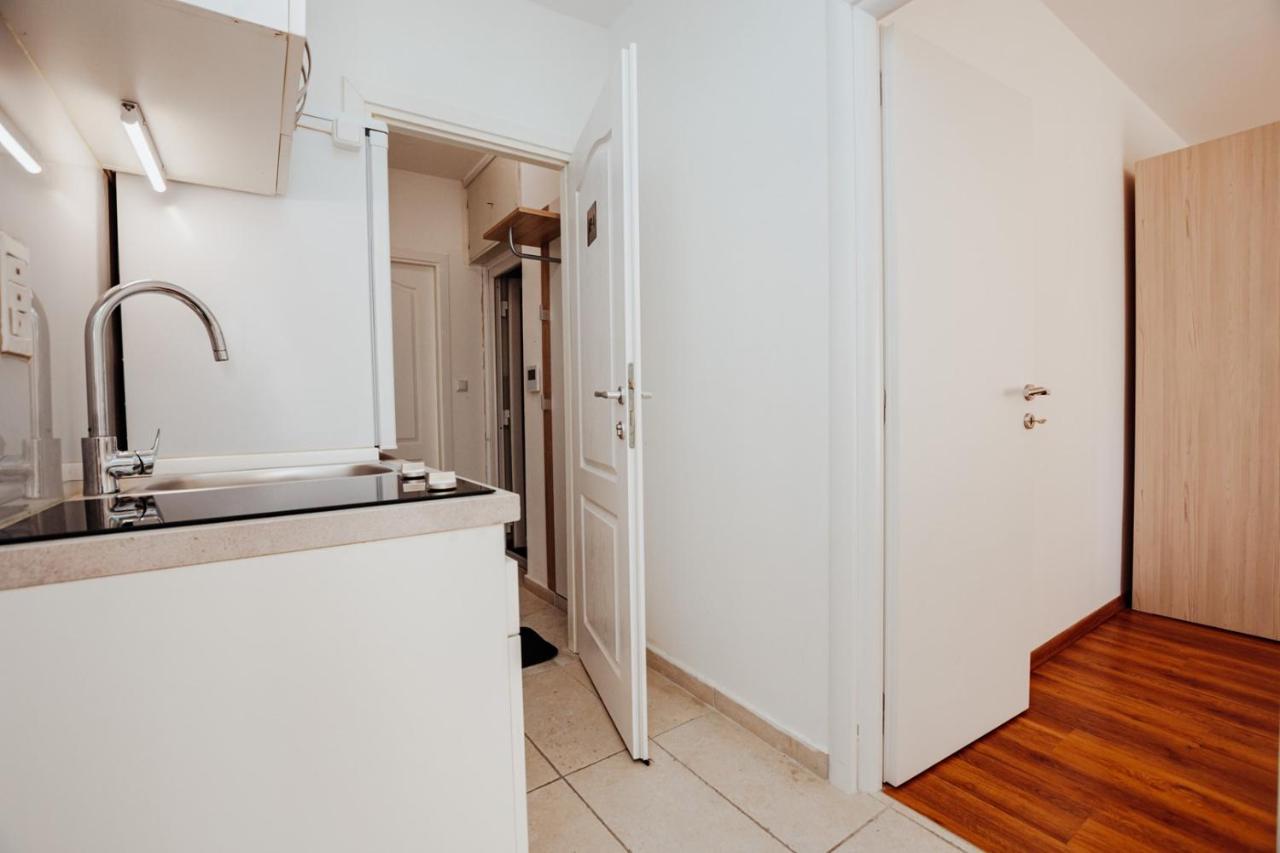 Double And Single S Apartments Zadar Luaran gambar