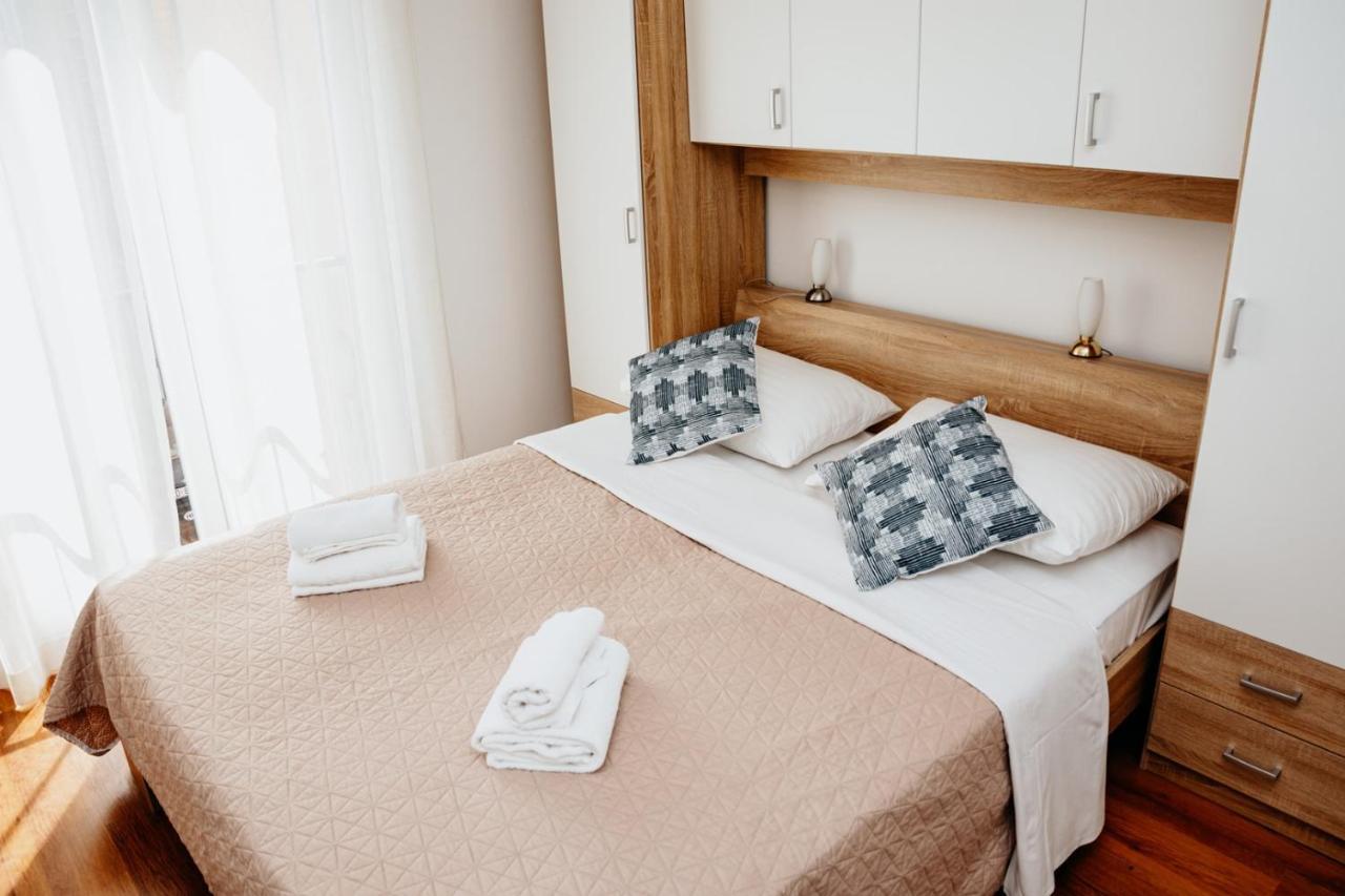 Double And Single S Apartments Zadar Luaran gambar